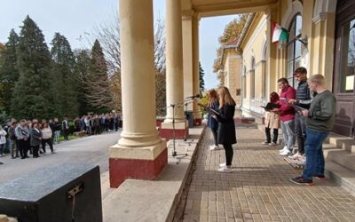 Ünnepi műsor a Déli ASzC Széchenyi Zsigmond Mezőgazdasági Technikum, Szakképző Iskola és Kollégiumban