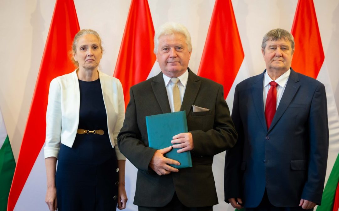 Miniszteri Elismerő Oklevélben részesült Horváth Imre, iskolánk dolgozója